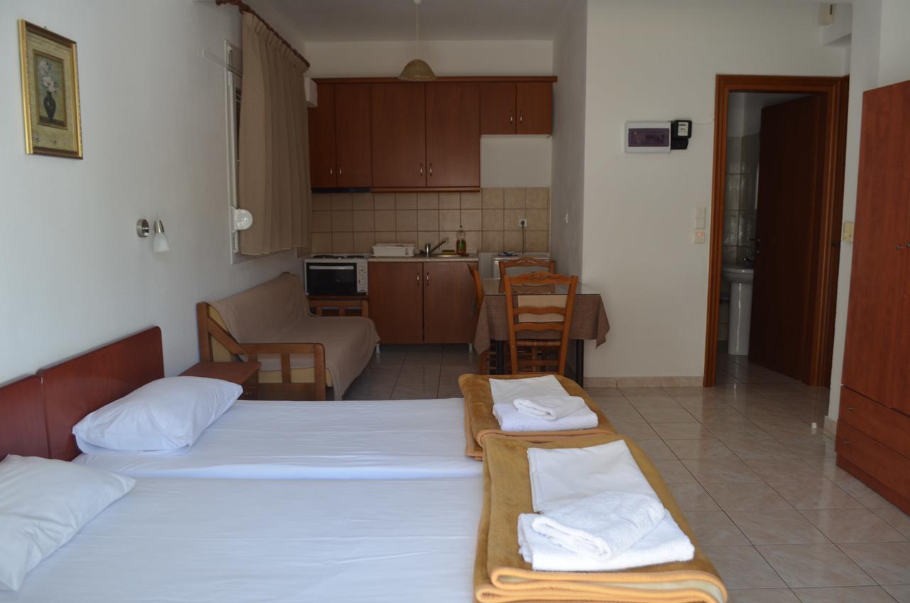 Irini Apartments Keramoti  Exterior photo