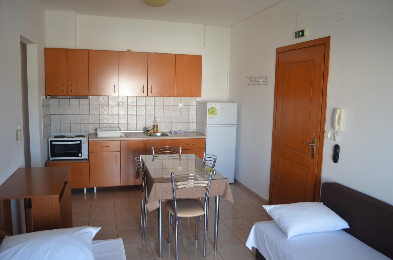 Irini Apartments Keramoti  Exterior photo